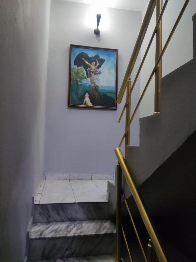 Dafina Hotel Tiranë Ngoại thất bức ảnh