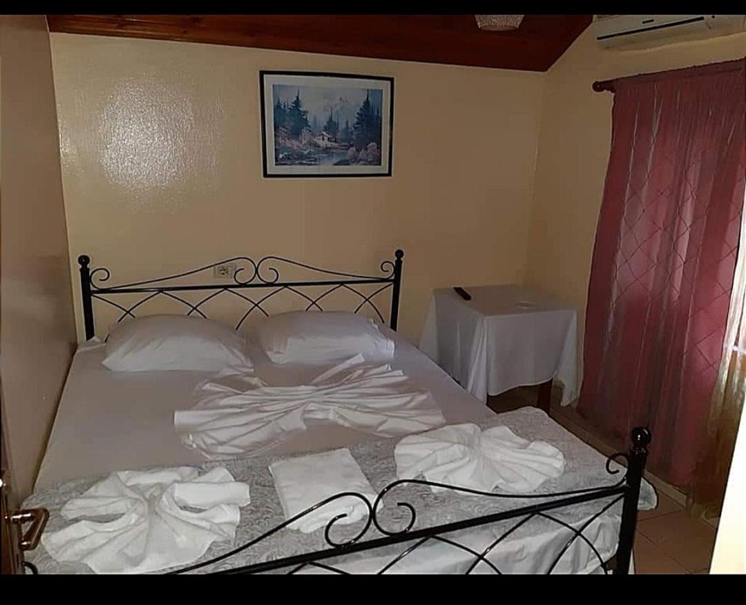 Dafina Hotel Tiranë Ngoại thất bức ảnh